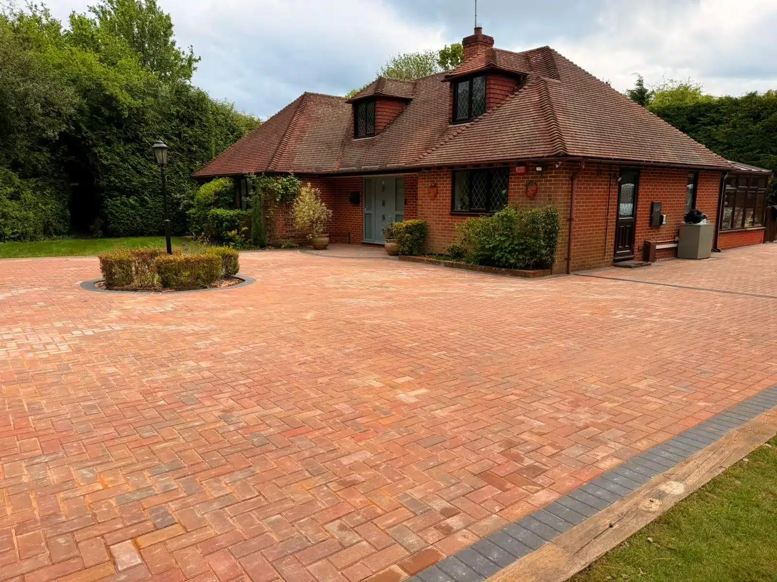 Block driveway experts 4 Wiltshire, Somerset, Bristol & surrounding areas